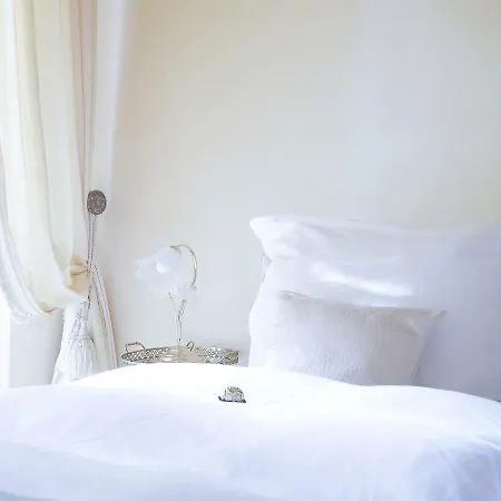 Royal Center Apartment
