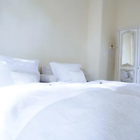 Royal Center Apartman *